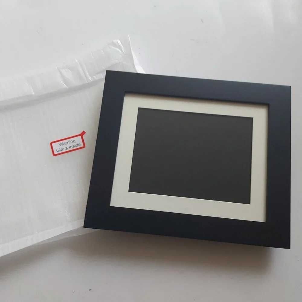 8" LED Digital Photo Frame - Picture 4 of 10